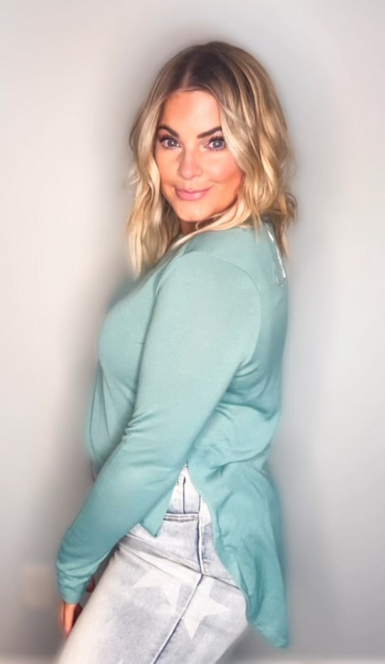 Allie Long-sleeve